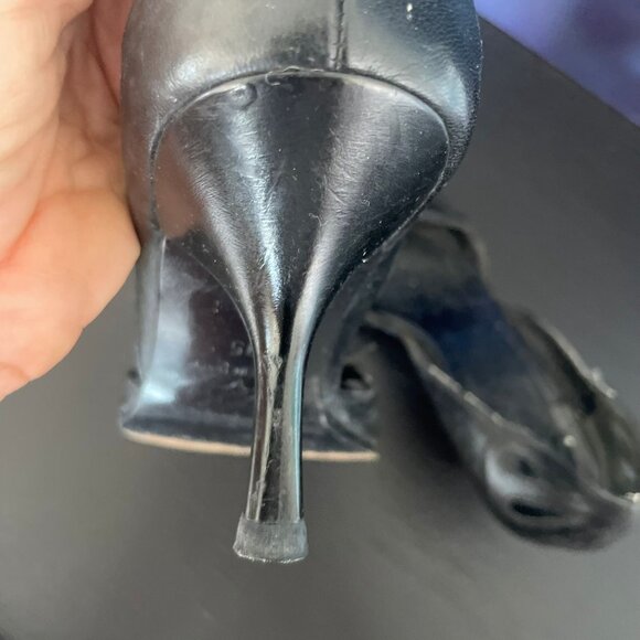 Black Laser Cut Italian Kitten Heels - Size 5.5 - Picture 4 of 6
